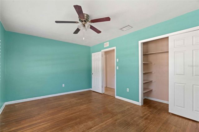 927 PARKWOOD DRIVE, Dunedin, FL 34698