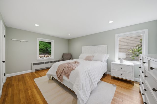 18 Travis Dr, Newton, MA 02467