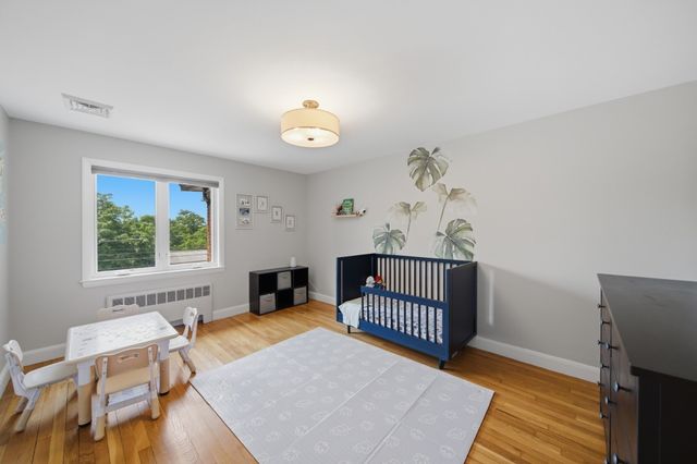 18 Travis Dr, Newton, MA 02467