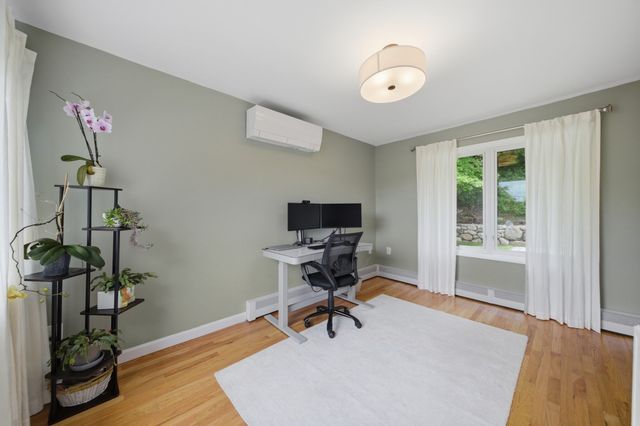 18 Travis Dr, Newton, MA 02467