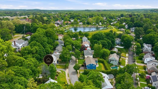 18 Travis Dr, Newton, MA 02467