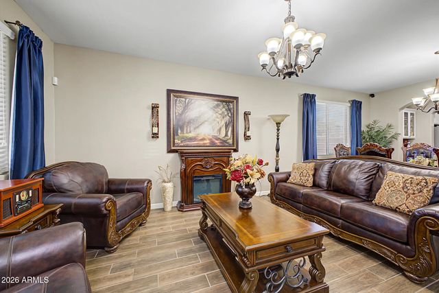 9350 W Medlock Drive, Glendale, AZ 85305