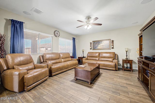 9350 W Medlock Drive, Glendale, AZ 85305