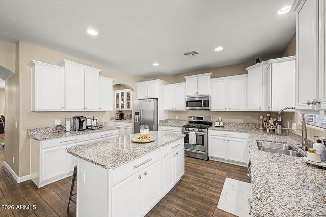 9350 W Medlock Drive, Glendale, AZ 85305