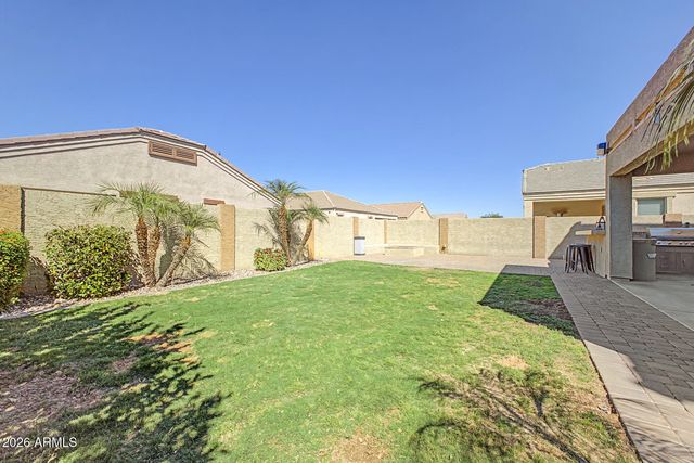 9350 W Medlock Drive, Glendale, AZ 85305