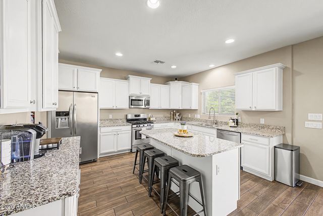 9350 W Medlock Drive, Glendale, AZ 85305