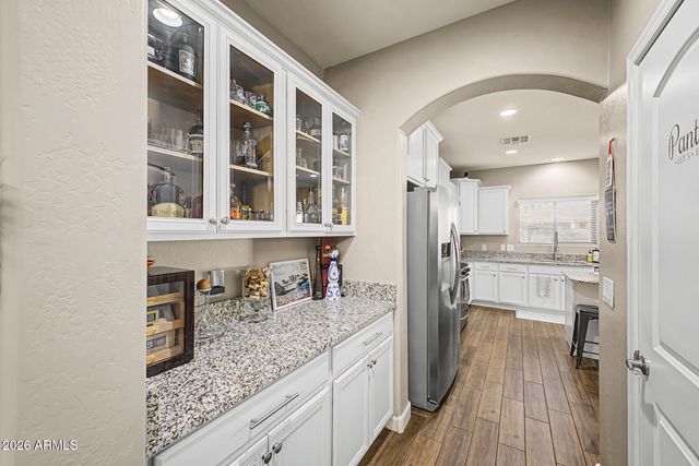 9350 W Medlock Drive, Glendale, AZ 85305