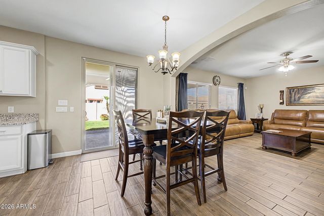 9350 W Medlock Drive, Glendale, AZ 85305