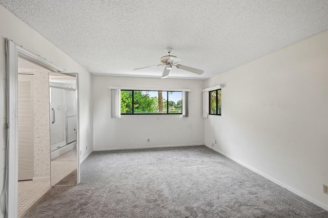 5370 Las Verdes Circle 219, Delray Beach, FL 33484