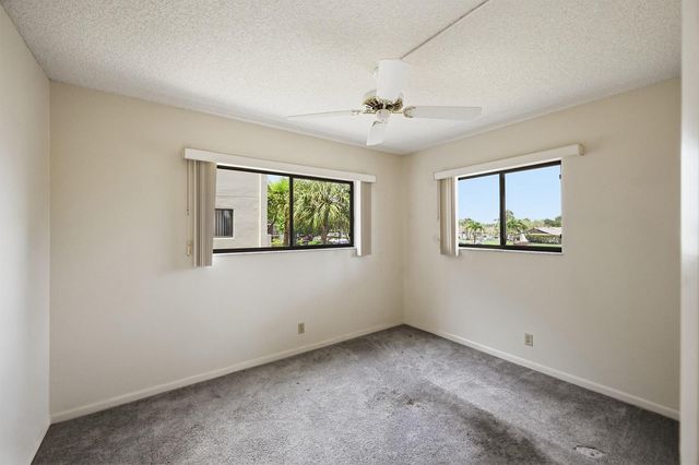 5370 Las Verdes Circle 219, Delray Beach, FL 33484