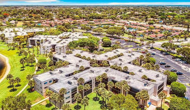 5370 Las Verdes Circle 219, Delray Beach, FL 33484