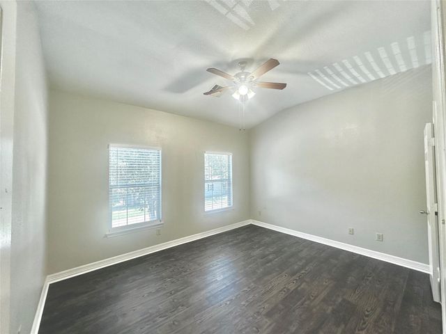 59 Woodland Hills Drive A, Conroe, TX 77303