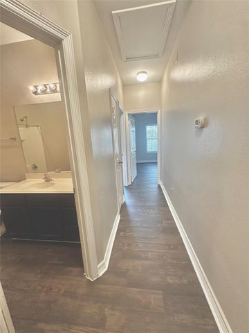 59 Woodland Hills Drive A, Conroe, TX 77303