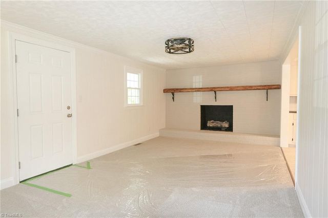 1279 N Hoots Road, Ronda, NC 28679