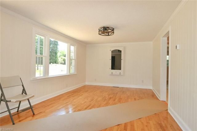1279 N Hoots Road, Ronda, NC 28679