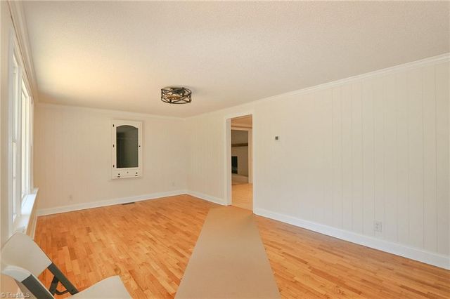 1279 N Hoots Road, Ronda, NC 28679