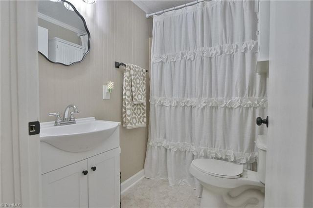 1279 N Hoots Road, Ronda, NC 28679