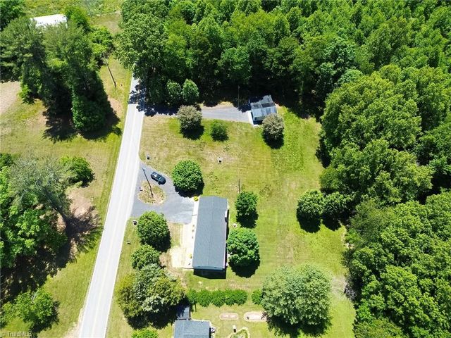 1279 N Hoots Road, Ronda, NC 28679