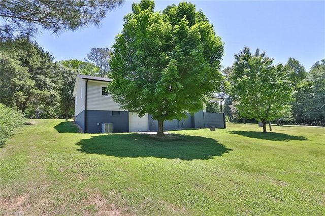 1279 N Hoots Road, Ronda, NC 28679
