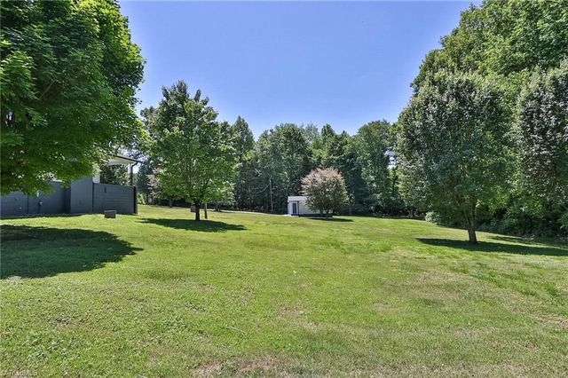 1279 N Hoots Road, Ronda, NC 28679