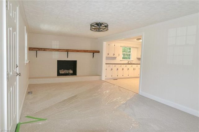1279 N Hoots Road, Ronda, NC 28679