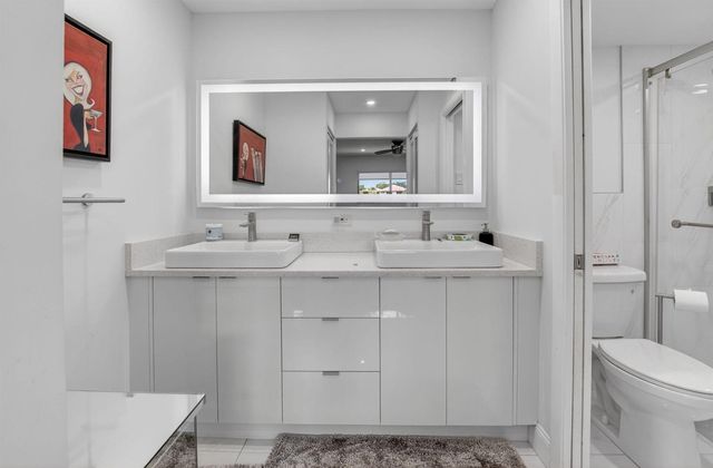 15401 Pembridge Avenue 15, Delray Beach, FL 33484