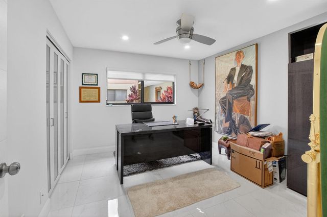 15401 Pembridge Avenue 15, Delray Beach, FL 33484