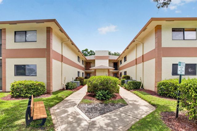 15401 Pembridge Avenue 15, Delray Beach, FL 33484