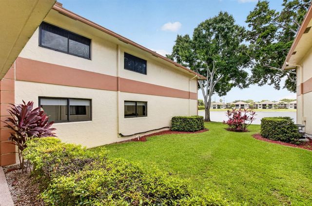 15401 Pembridge Avenue 15, Delray Beach, FL 33484
