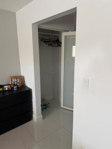 15401 Pembridge Avenue 15, Delray Beach, FL 33484