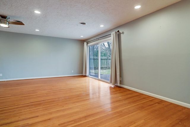 8610 Bevlyn Drive, Houston, TX 77025