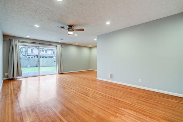 8610 Bevlyn Drive, Houston, TX 77025