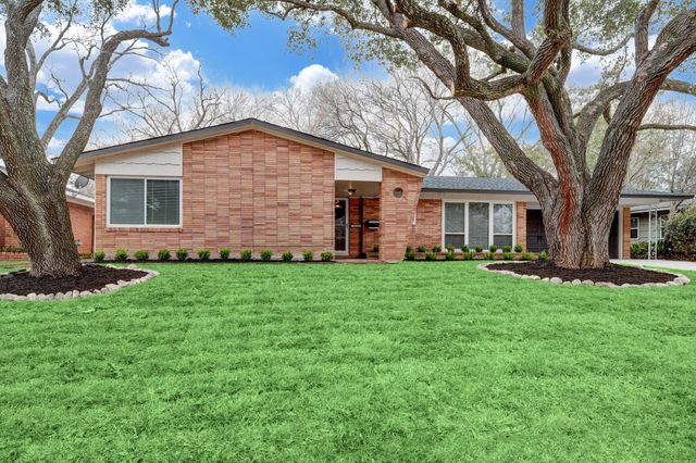 8610 Bevlyn Drive, Houston, TX 77025