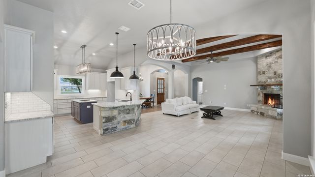 138 Wood Valley, Adkins, TX 78101