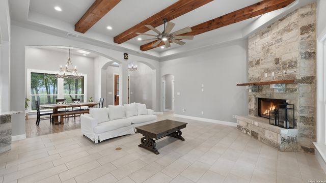 138 Wood Valley, Adkins, TX 78101