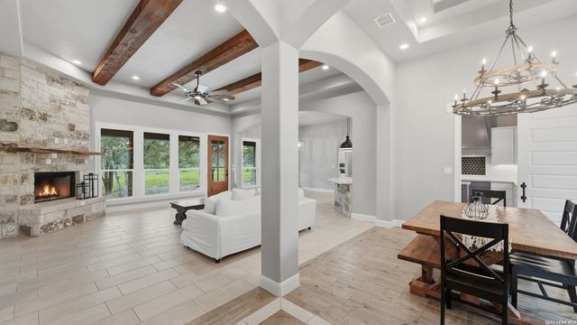 138 Wood Valley, Adkins, TX 78101