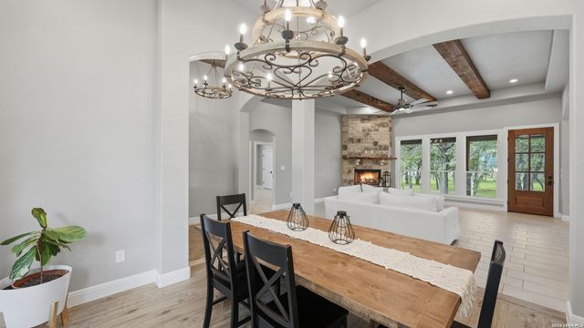 138 Wood Valley, Adkins, TX 78101