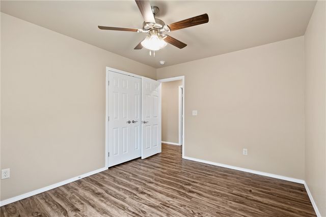 816 Brook Street, Gentry, AR 72734