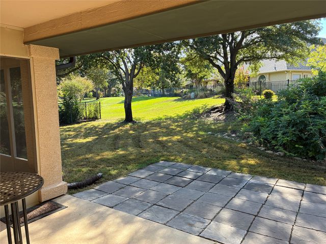 10009 Hanford Drive, Denton, TX 76207