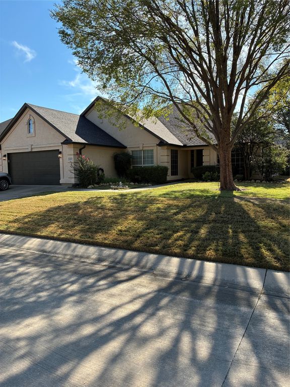 10009 Hanford Drive, Denton, TX 76207