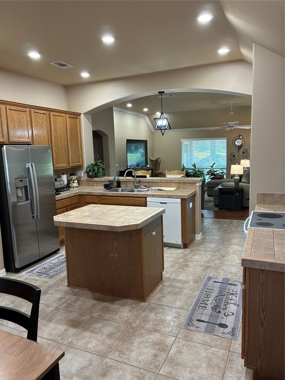 10009 Hanford Drive, Denton, TX 76207 — photo 4