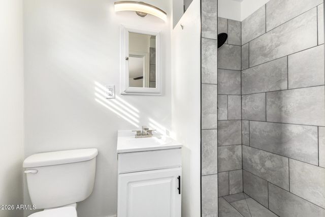 3920 W HARMONT Drive, Phoenix, AZ 85051