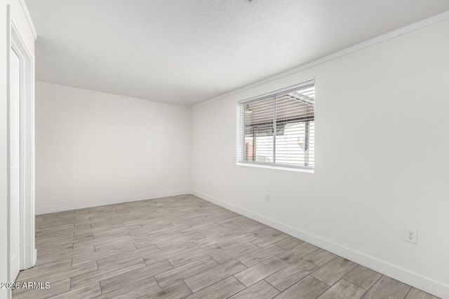 3920 W HARMONT Drive, Phoenix, AZ 85051