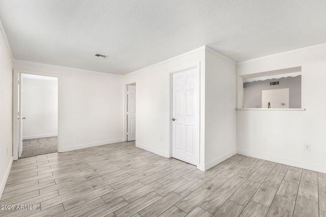 3920 W HARMONT Drive, Phoenix, AZ 85051