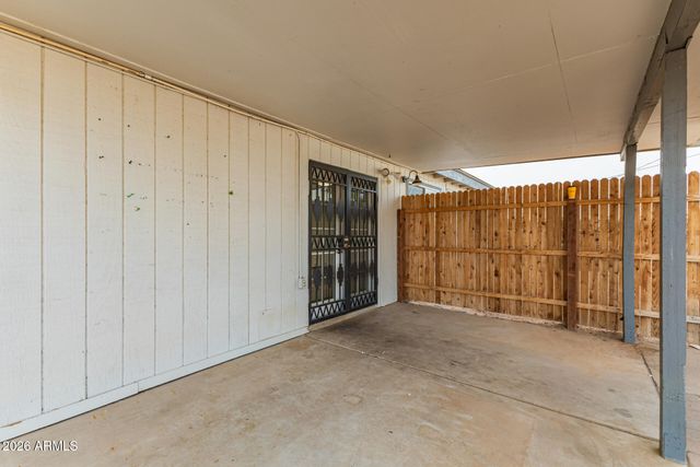 3920 W HARMONT Drive, Phoenix, AZ 85051