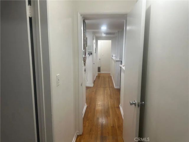 7921 Owensmouth, Los Angeles, CA 91304