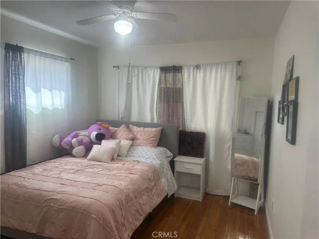 7921 Owensmouth, Los Angeles, CA 91304