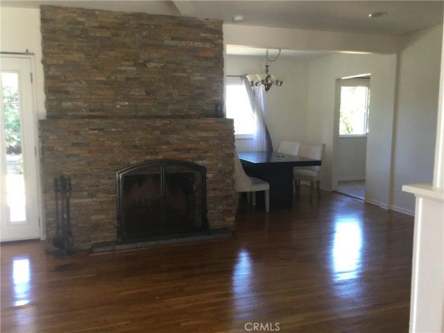 7921 Owensmouth, Los Angeles, CA 91304