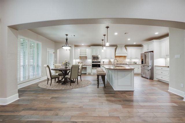 1210 Cornwall Way, Kingwood, TX 77339