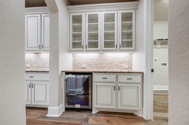 1210 Cornwall Way, Kingwood, TX 77339